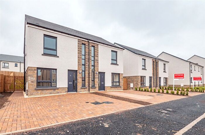 3 Bedroom Semi-Detached House To Rent In Hays Walk, Edinburgh, EH41