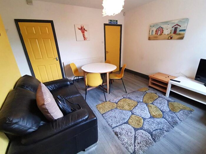 4 Bedroom Terraced House To Rent In Charlotte Road, S2