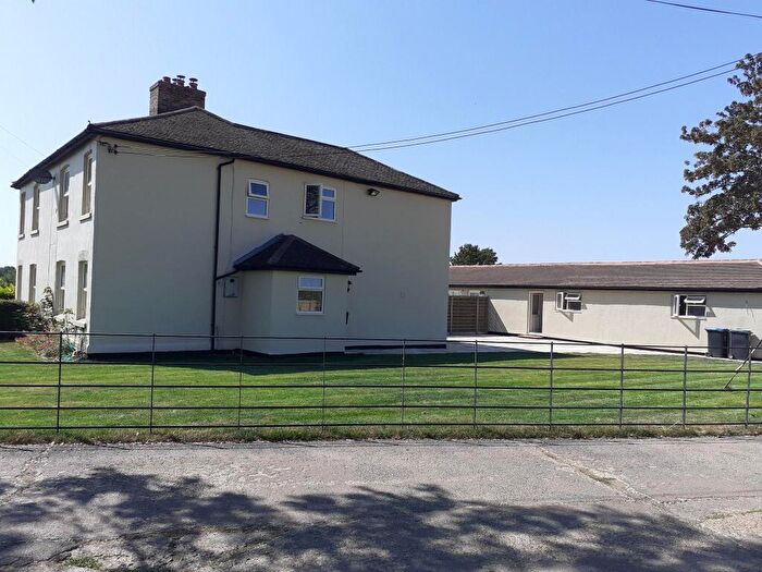 4 Bedroom Semi-Detached House To Rent In Rookwood Gate, Abbess Roding, CM5