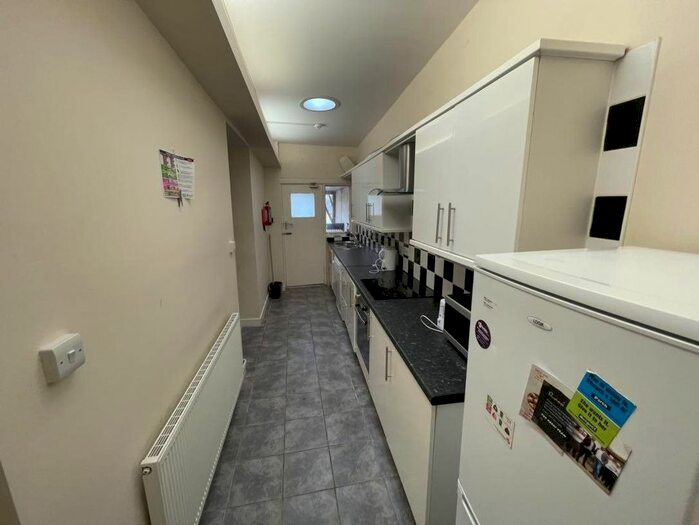 5 Bedroom Property To Rent In Calvert Terrace, Mount Pleasant, Swansea SA1