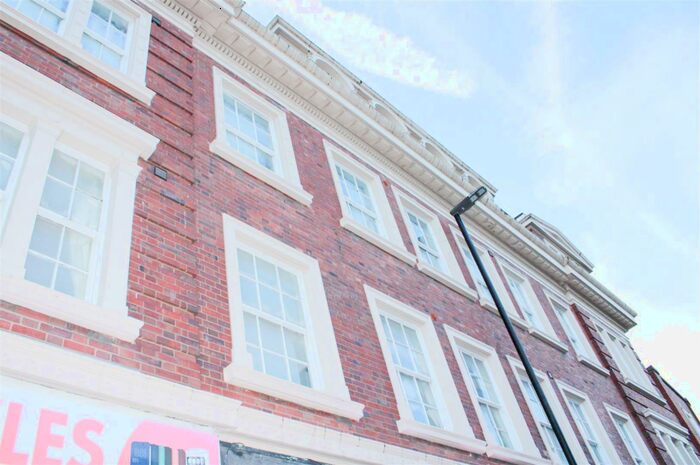 1 Bedroom Flat To Rent In New Street, Dudley, DY1