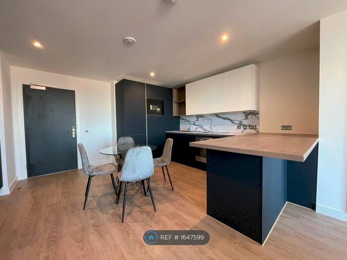 3 Bedroom Flat To Rent In New Bailey Street, Salford, M3