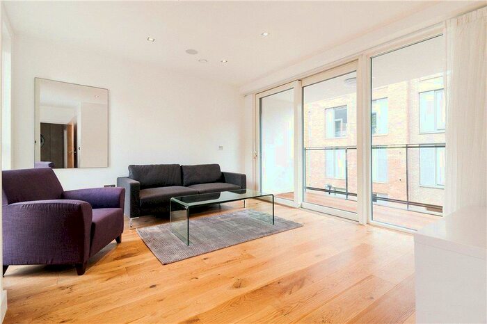 2 Bedroom Apartment To Rent In Pear Tree Street, London, EC1V