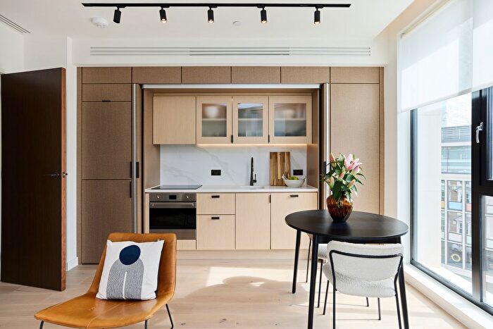 1 Bedroom Flat To Rent In Pembridge Villas, London, W2