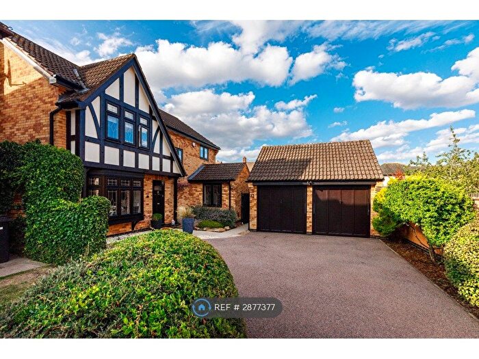 4 Bedroom Detached House To Rent In Launcelot Court, Northampton, NN5