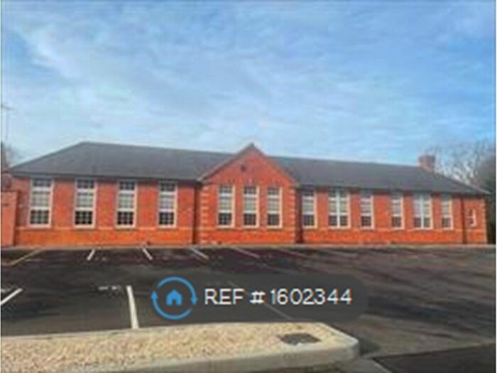 2 Bedroom End Of Terrace House To Rent In Abbey Park, Worksop, S80