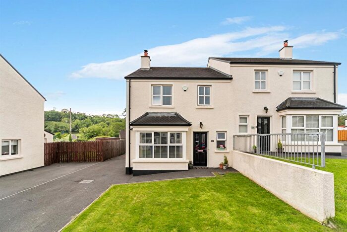 3 Bedroom Semi-Detached House For Sale In Weavers Way, Ballynahinch, BT24