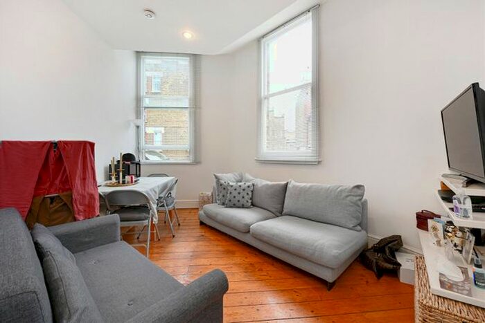 1 Bedroom Flat To Rent In Blythe Road, Brook Green, London, W14