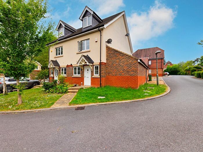 3 Bedroom Semi-Detached House For Sale In Ash Close, Banstead, SM7