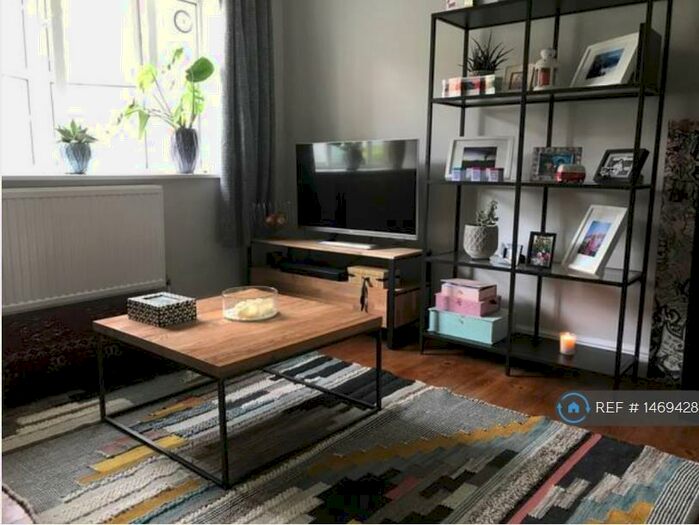 1 Bedroom Flat To Rent In Burnham Estate, London, E2