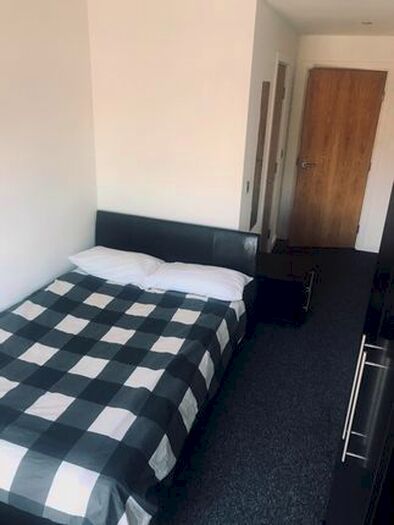 5 Bedroom Flat To Rent In London Road, Sheffield, S2