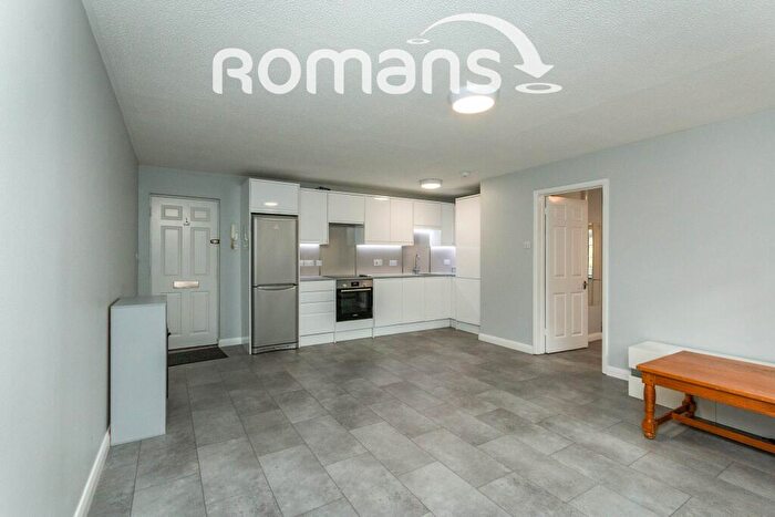 1 Bedroom Flat To Rent In Fairway Heights, Camberley, GU15