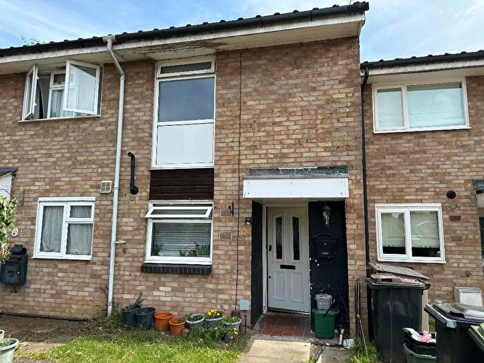 2 Bedroom Terraced House For Sale In Dyke Drive, Orpington, Kent, BR5