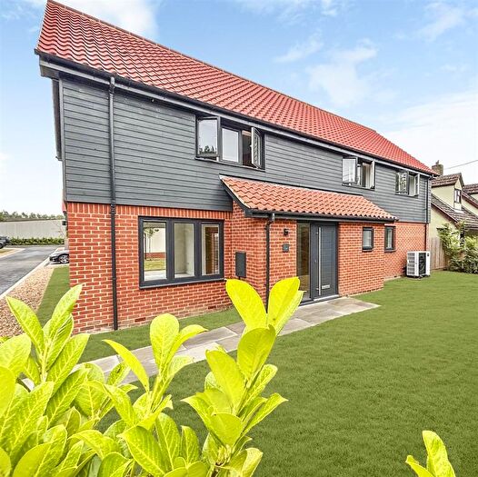 4 Bedroom Property For Sale In Crowfield Road, Stonham Aspal, Stowmarket, IP14