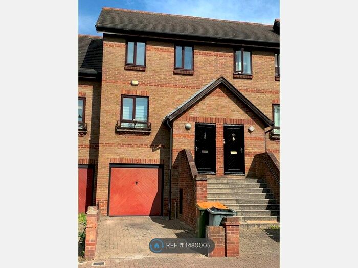4 Bedroom Terraced House To Rent In Harrier Way, London, E6