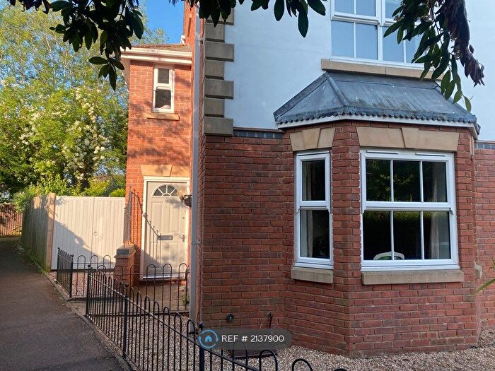 3 Bedroom End Of Terrace House To Rent In Charter Approach, Warwick, CV34