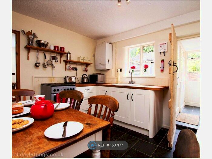 2 Bedroom Terraced House To Rent In Stratford Upon Avon, Stratford Upon Avon, CV37