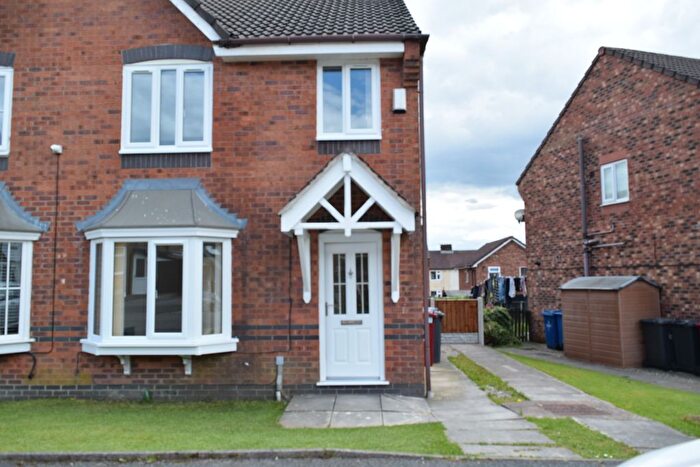 3 Bedroom Semi Detached House To Rent In Lindisfarne Avenue, Blackburn, BB2