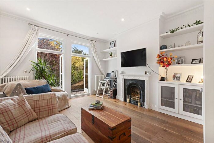 1 Bedroom Flat For Sale In Thurleigh Road, Wandsworth, London, SW12