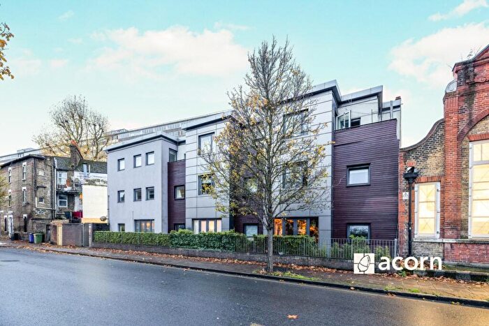 2 Bedroom Flat To Rent In - Flint Street London, SE17