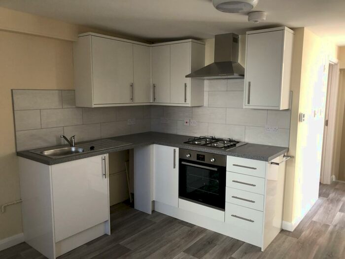 1 Bedroom Flat To Rent In Dover Road, Walmer, CT14