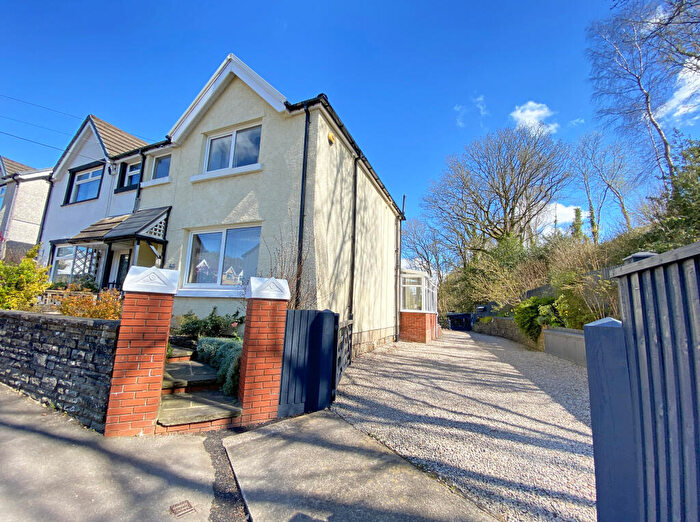 3 Bedroom Semi-Detached House For Sale In Penallta Road, Ystrad Mynach, Hengoed, CF82