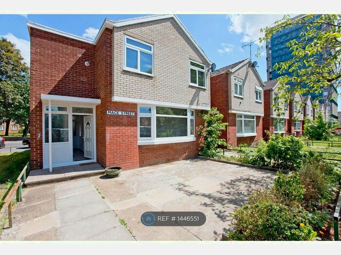 4 Bedroom Terraced House To Rent In Mace Street, London, E2