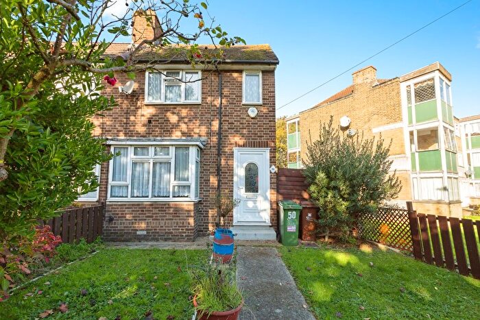 1 Bedroom End Terrace House For Sale In Whiting Avenue, Barking, IG11