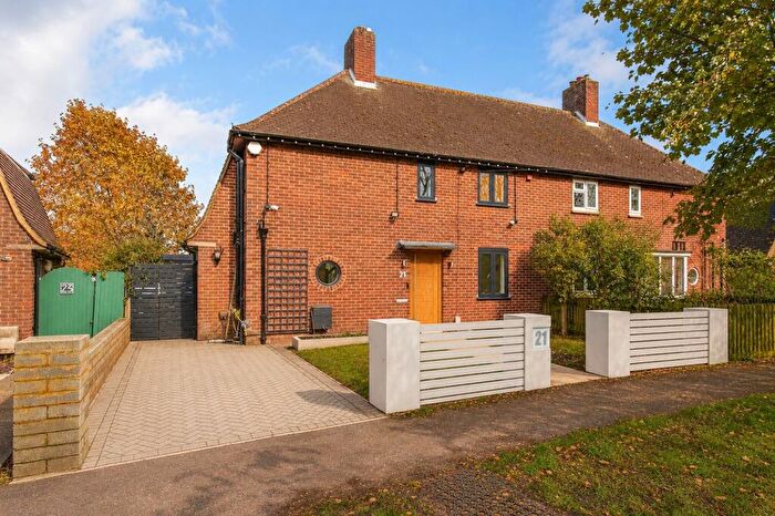 3 Bedroom Semi-Detached House For Sale In Eskdale Road, Stoke Mandeville, HP22