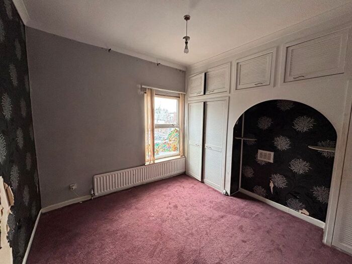 2 Bedroom End Of Terrace House For Sale In Broad Street, Coventry, West Midlands, CV6