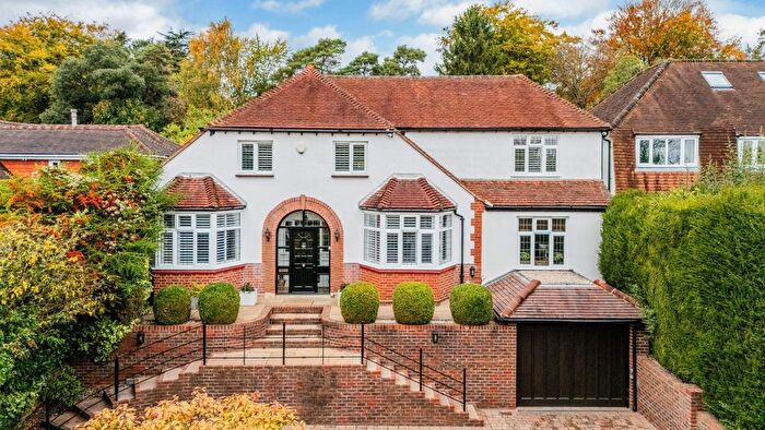 5 Bedroom Property For Sale In Manor Way, Purley, CR8