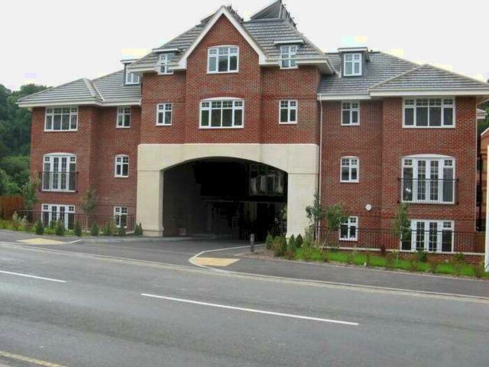 2 Bedroom Apartment To Rent In Ashton Court, 135 Croydon Road, Caterham, Surrey, CR3
