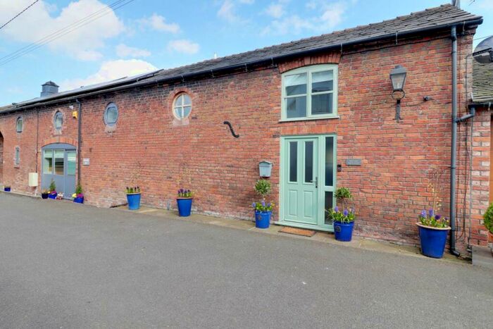 2 Bedroom Cottage For Sale In Holland House Barns, Nantwich Road, Wrenbury, Nantwich, Cheshire, CW5