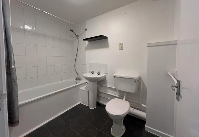Studio To Rent In Bradman Way, Stevenage, SG1