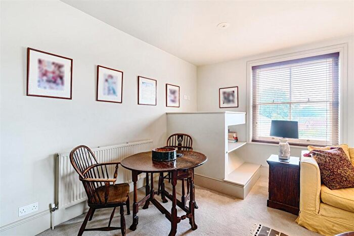 2 Bedroom Apartment To Rent In Kingsbury Square, Wilton, SP2