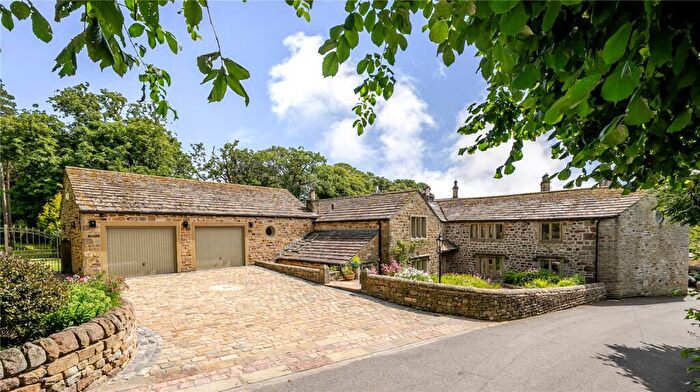 5 Bedroom Detached House For Sale In Stirton Moor Barn, Stirton, BD23