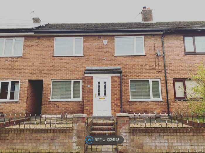 3 Bedroom Terraced House To Rent In Gibson Lane, Worsley, Manchester M28