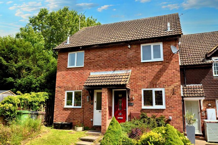 1 Bedroom Semi-Detached House To Rent In Wilstone Drive, Jersey Farm, St Albans, AL4