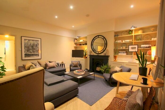 1 Bedroom Flat To Rent In Beverley Road, London, SW13