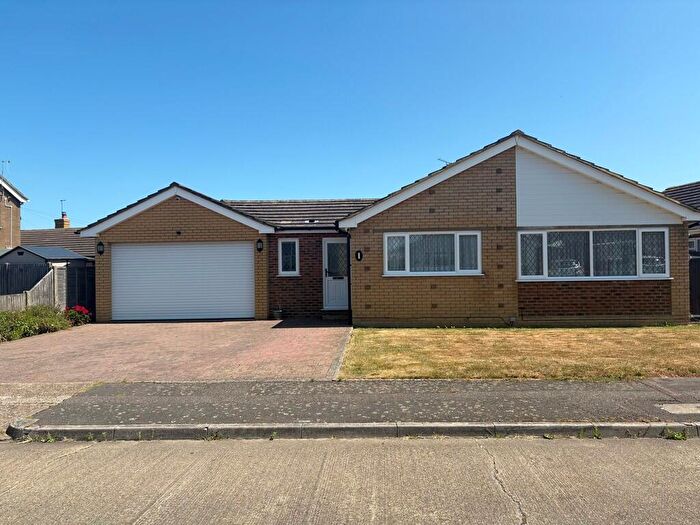 3 Bedroom Detached Bungalow To Rent In Lawrence Gardens, Herne Bay, CT6