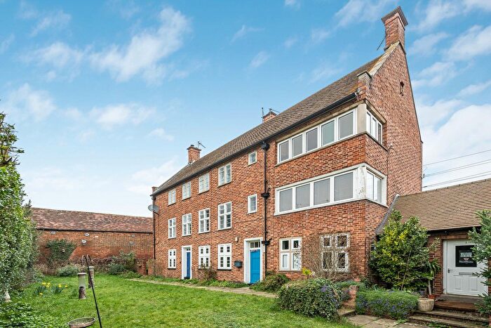 2 Bedroom Flat For Sale In Thames Street, Abingdon, OX14
