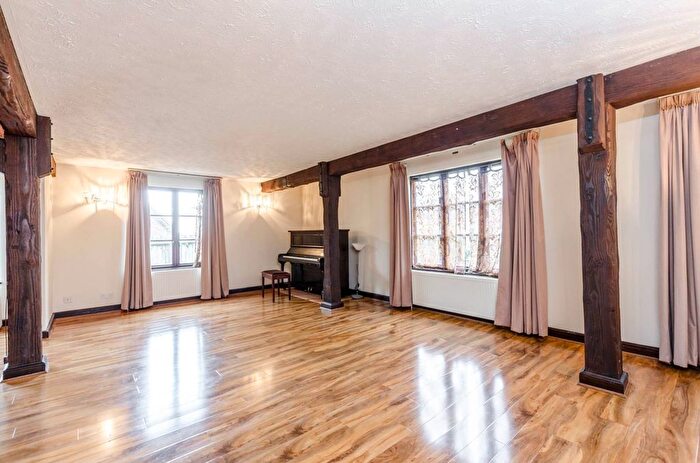 4 Bedroom Detached House To Rent In Heritage View, Harrow On The Hill, Harrow, HA1