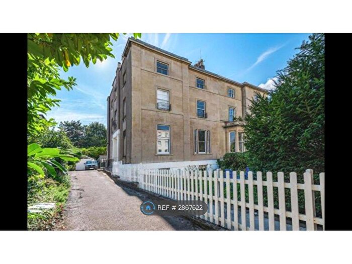 2 Bedroom Flat To Rent In Pembroke Road, Clifton, Bristol, BS8