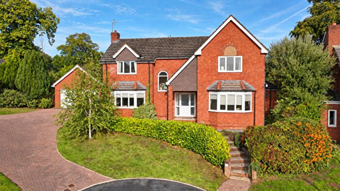 4 Bedroom Detached House For Sale In Summerhill Road, Summerhill, Wrexham, LL11