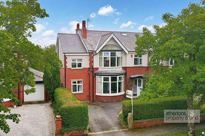 5 Bedroom Semi-Detached House For Sale In Somerset Avenue, Wilpshire, BB1