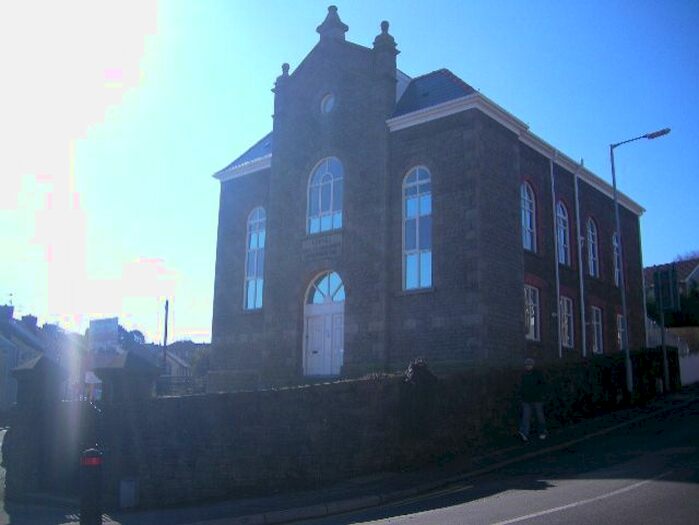 2 Bedroom Flat To Rent In James Place, Morriston, SA6