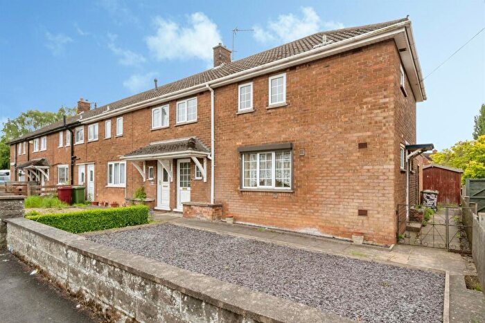 3 Bedroom Terraced House For Sale In Enderby Road, Scunthorpe, DN17