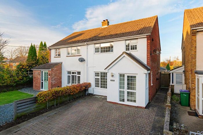 3 Bedroom Semi-Detached House For Sale In High Street, Lyminge, CT18