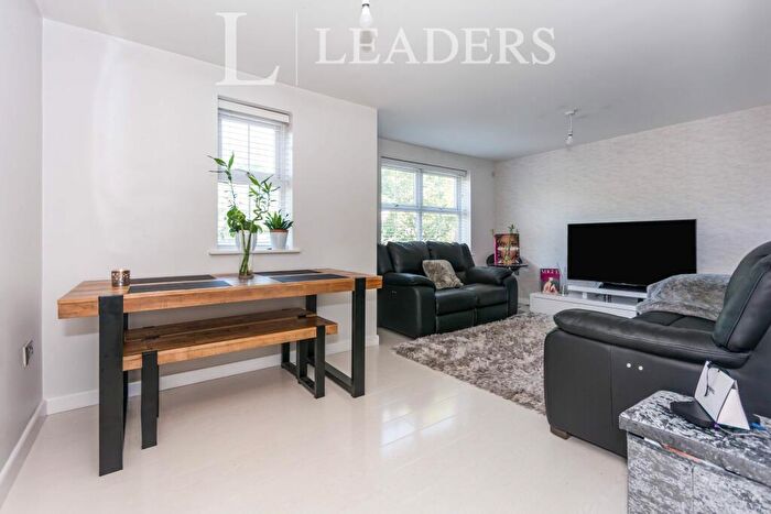 2 Bedroom Flat To Rent In Brandwood Crescent, Birmingham, B30