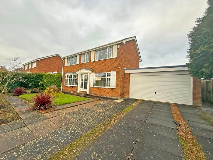 4 Bedroom Detached House For Sale In Northfield Way, Scalby, Scarborough, YO13